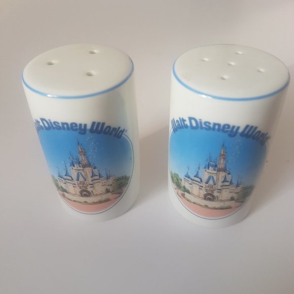 Vintage Walt Disney World Salt and Pepper Shakers with Cinderella’s Castle Japan - Picture 2 of 11